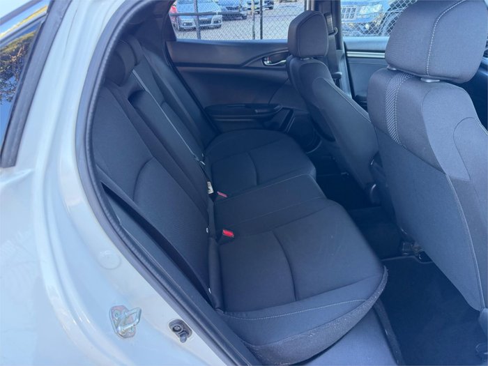 2019 HONDA CIVIC VTi-S