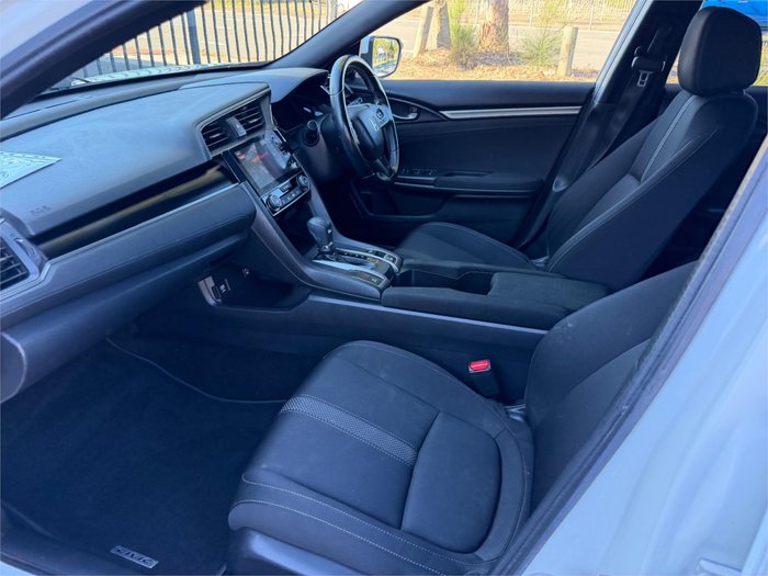 2019 HONDA CIVIC VTi-S