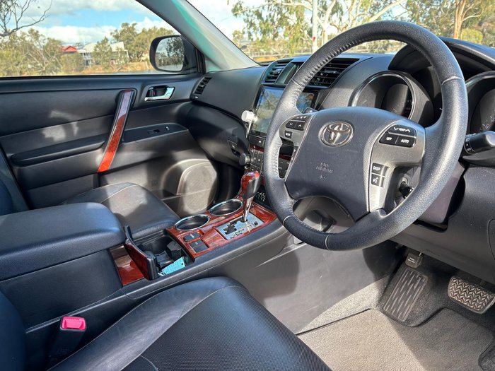 2013 Toyota Kluger Grande