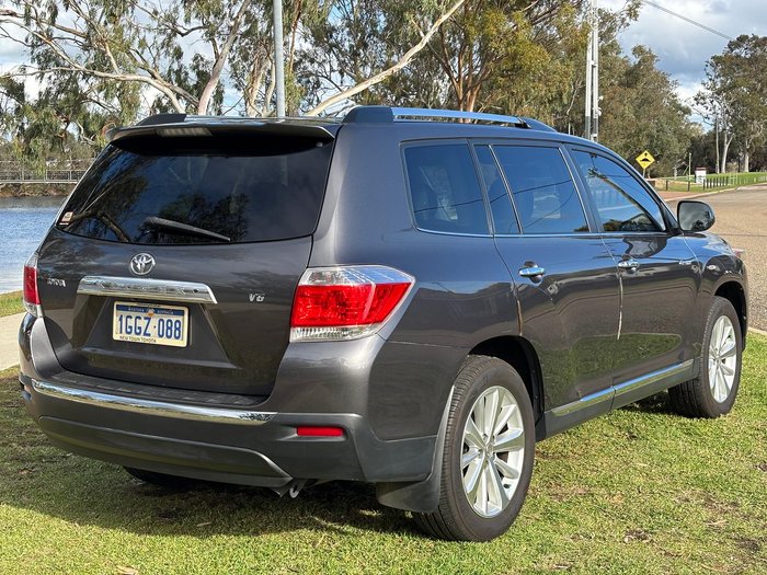 2013 Toyota Kluger Grande