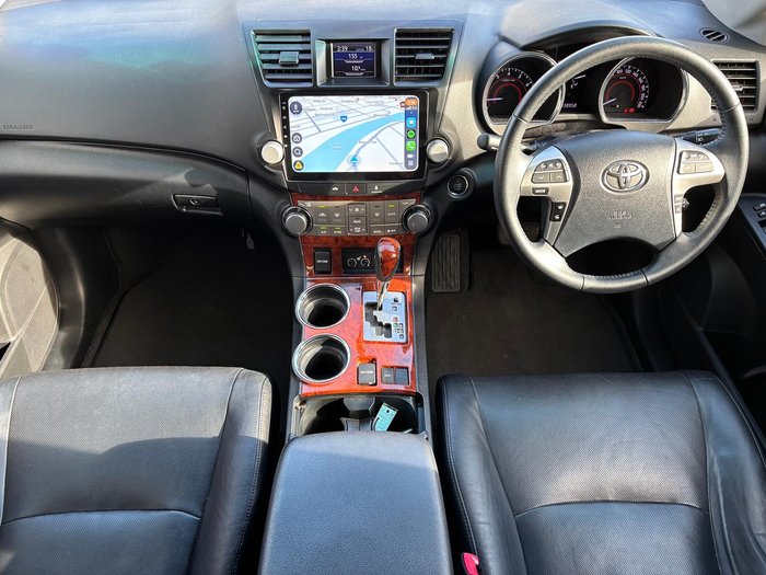 2013 Toyota Kluger Grande