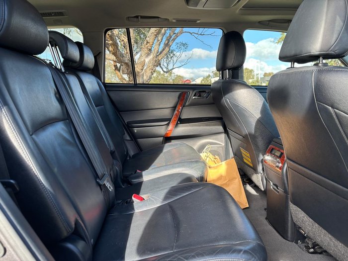 2013 Toyota Kluger Grande
