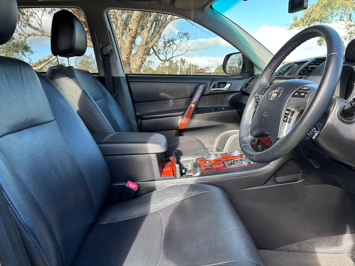 2013 Toyota Kluger Grande