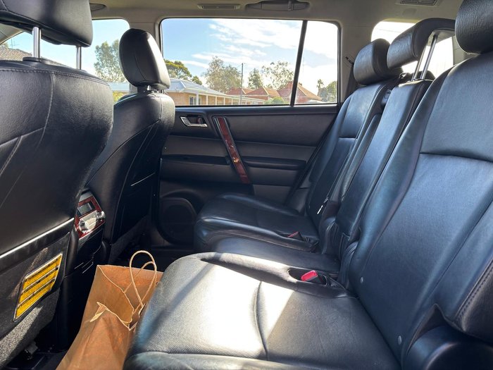 2013 Toyota Kluger Grande