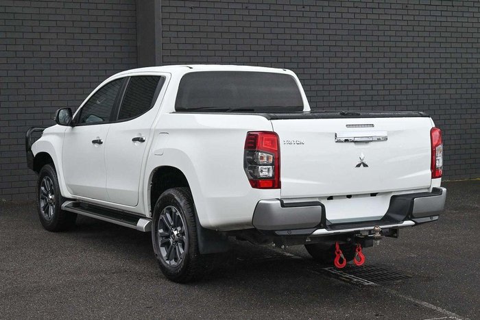 2022 Mitsubishi Triton GLS