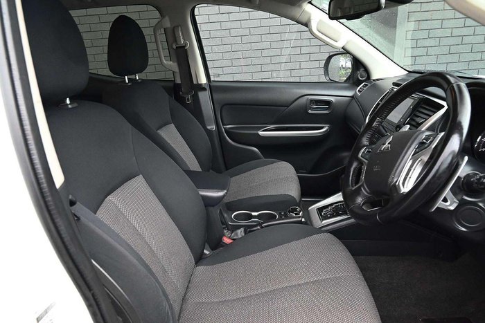 2022 Mitsubishi Triton GLS