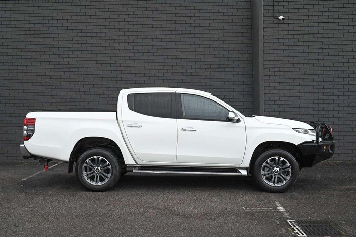 2022 Mitsubishi Triton GLS