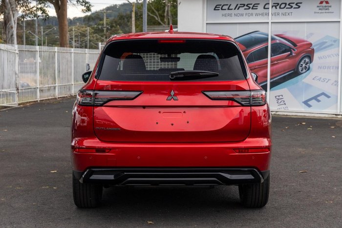 2026 Mitsubishi Outlander LS