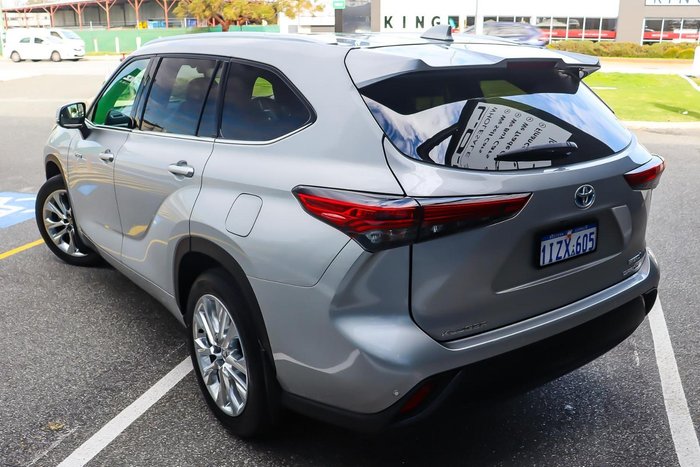2023 Toyota Kluger Grande