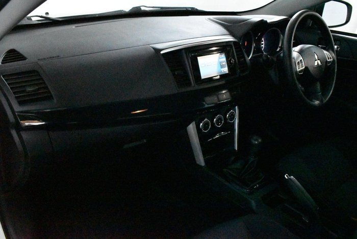 2016 Mitsubishi Lancer ES Sport