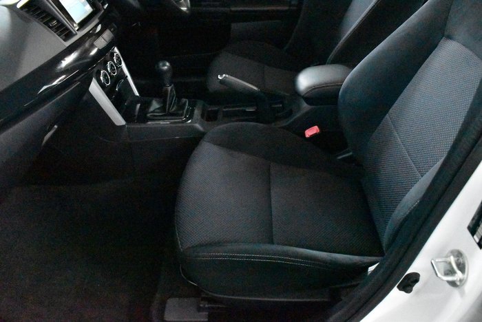 2016 Mitsubishi Lancer ES Sport
