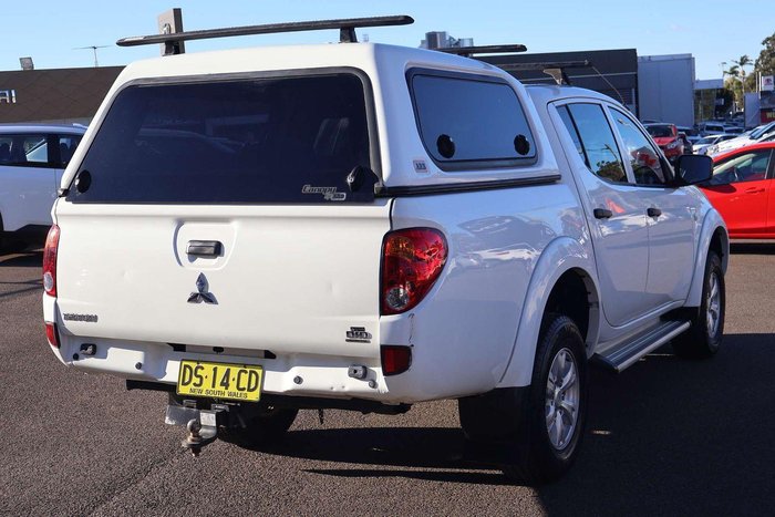 2015 Mitsubishi Triton GLX