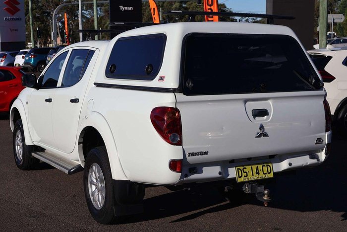 2015 Mitsubishi Triton GLX