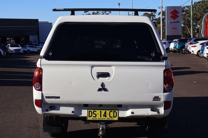 2015 Mitsubishi Triton GLX