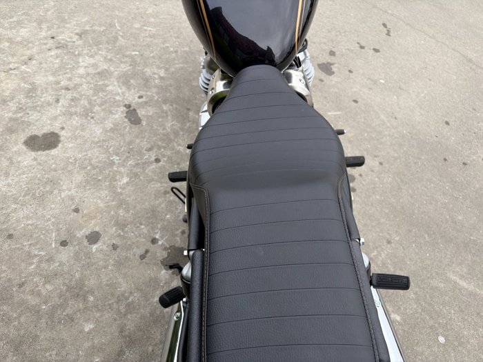 2026 Royal Enfield BULLET 650 CANNON BLA