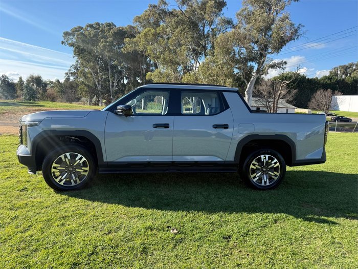 2025 LDV TERRON 9 EVOLVE