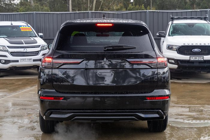 2026 Mitsubishi Outlander LS