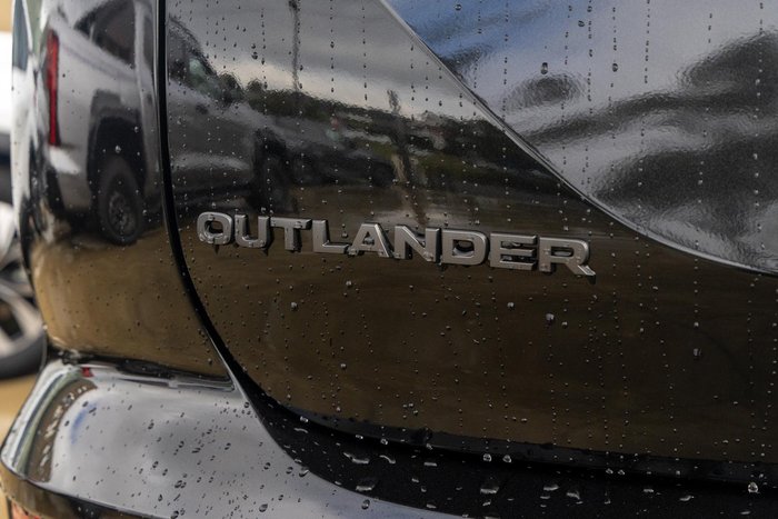 2026 Mitsubishi Outlander LS