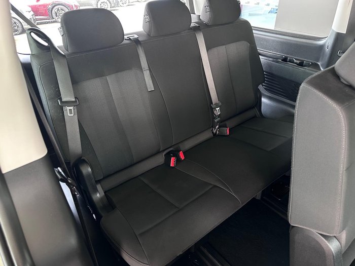 2025 Hyundai STARIA