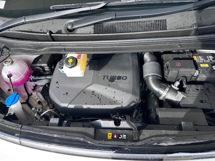 2025 Hyundai STARIA