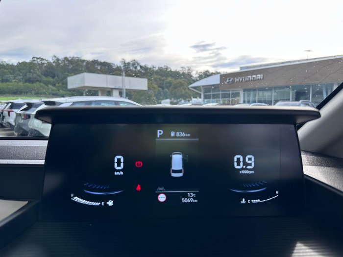 2025 Hyundai STARIA