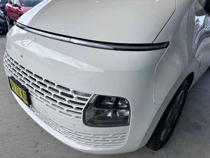 2025 Hyundai STARIA