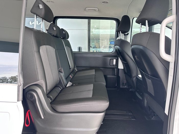 2025 Hyundai STARIA