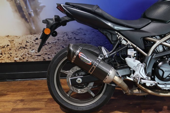 2025 Suzuki SV650 GREEN/BLACK