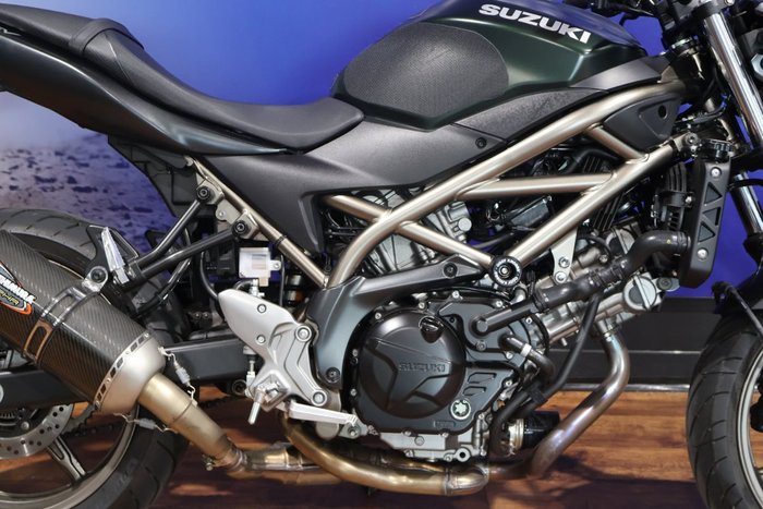 2025 Suzuki SV650 GREEN/BLACK