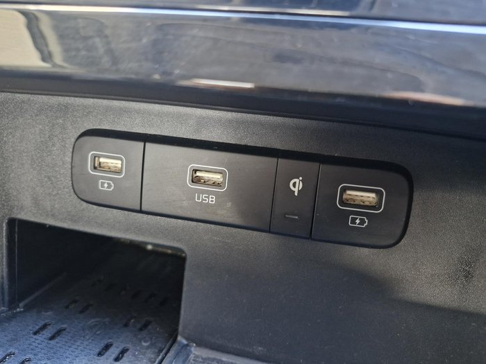 2023 Kia Carnival Platinum