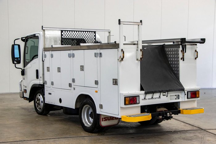 2017 Isuzu N Series