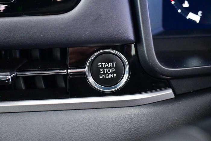 2025 Mitsubishi Outlander LS