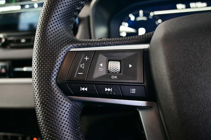 2025 Mitsubishi Outlander LS