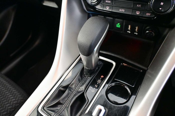 2025 Mitsubishi Eclipse Cross ES