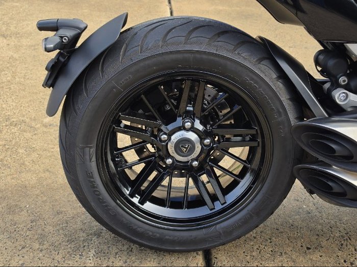 2022 TRIUMPH ROCKET 3 R Black