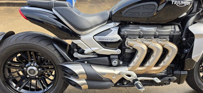 2022 TRIUMPH ROCKET 3 R Black