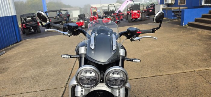 2022 TRIUMPH ROCKET 3 R Black