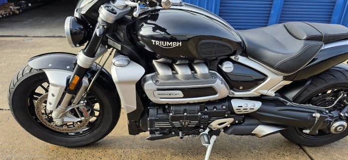 2022 TRIUMPH ROCKET 3 R Black