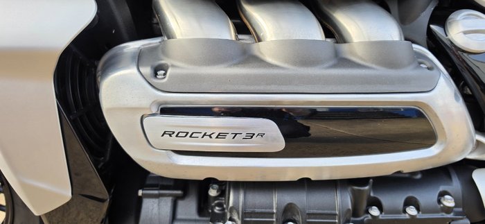 2022 TRIUMPH ROCKET 3 R Black