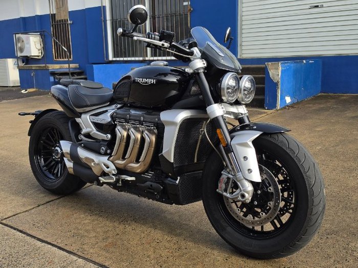 2022 TRIUMPH ROCKET 3 R Black
