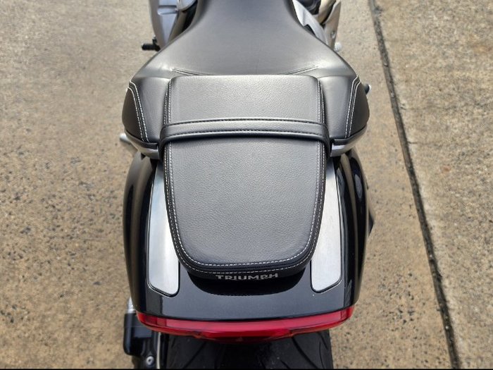 2022 TRIUMPH ROCKET 3 R Black