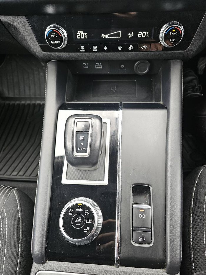 2023 Mitsubishi Outlander LS