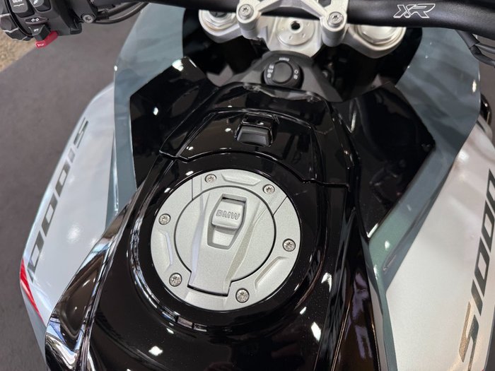 2026 BMW Motorrad S 1000 XR SPORT N4V Sage Green Metallic
