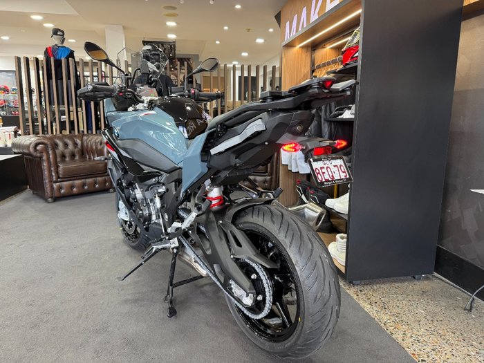 2026 BMW Motorrad S 1000 XR SPORT N4V Sage Green Metallic