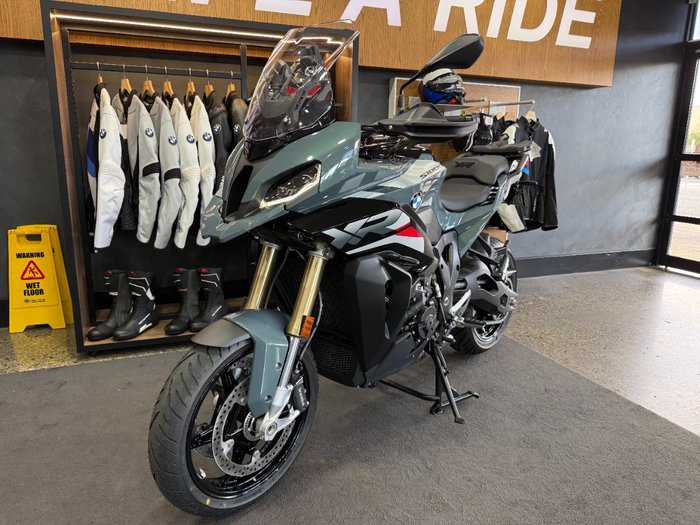 2026 BMW Motorrad S 1000 XR SPORT N4V Sage Green Metallic