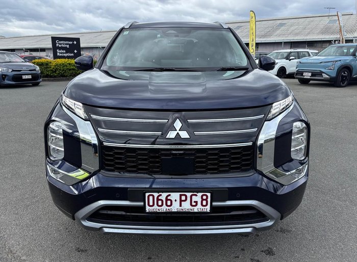 2025 Mitsubishi Outlander LS