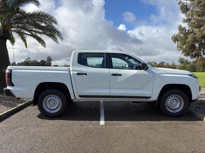 2026 Nissan Navara SL