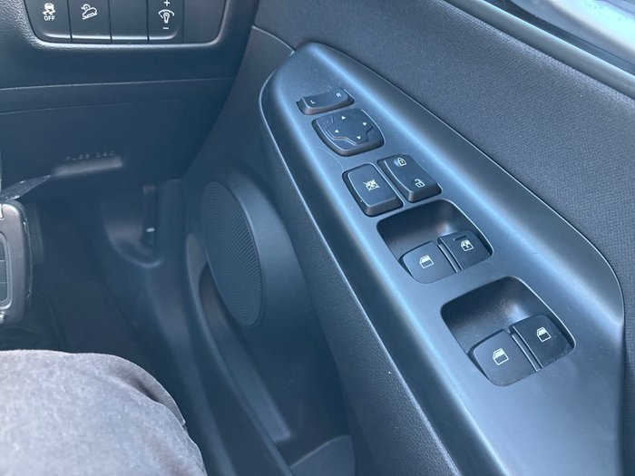 2021 Hyundai KONA (No Badge)
