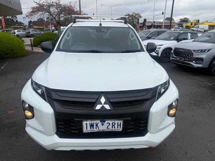 2022 Mitsubishi Triton GLX