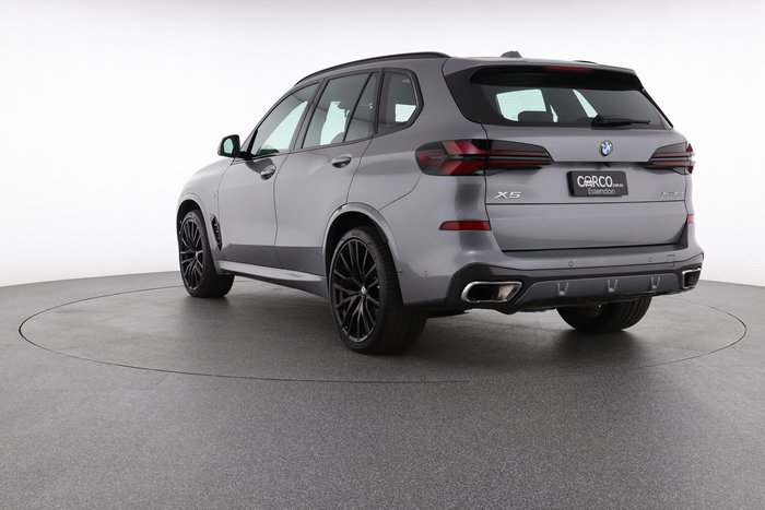 2025 BMW X5
